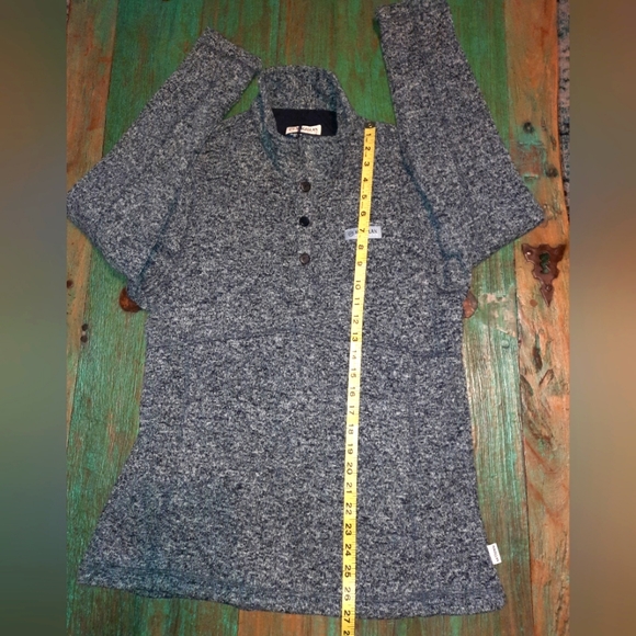 Magellan womens medium dark gray heathered sweater, excellent used condition - Picture 5 of 10